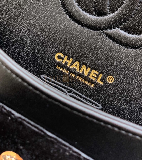 Ch**el Small 25A Flap Bag Dark Night Black Size 23*6*14.5CM