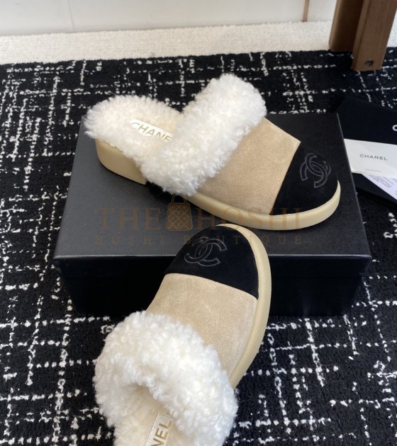 Ch**el Shearling Logo Slides Wool Platform