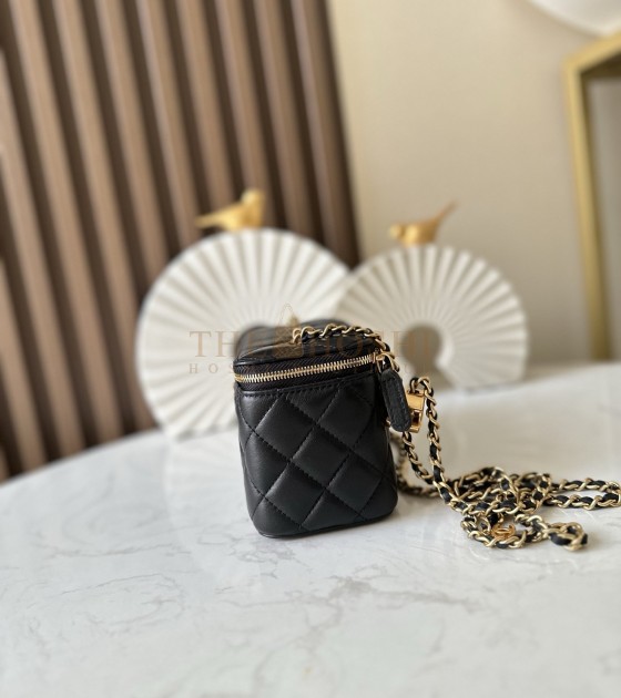 Ch**el Lamskin Leather Vantity Case With Chain Black  Size 17x9.5x8CM Master Quality