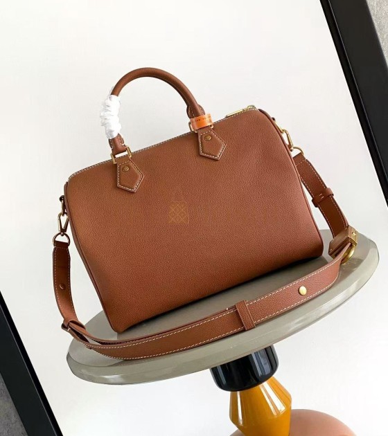 L0vis Vvtt0n LV M24891 Brown Cowhide Leather Key Pouch 17×30×21cm Master Quality