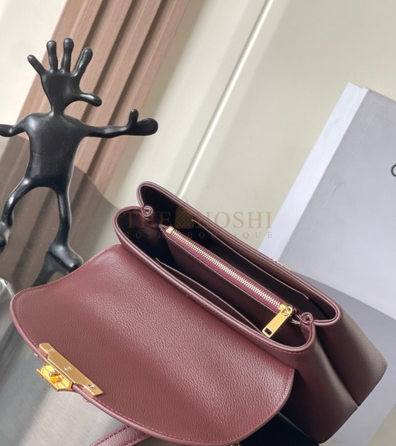 Ce1i*e Teen Nino Soft Calfskin Shoulder Bag Triomphe Gold Hardware 20x13x8cm  Master Quality