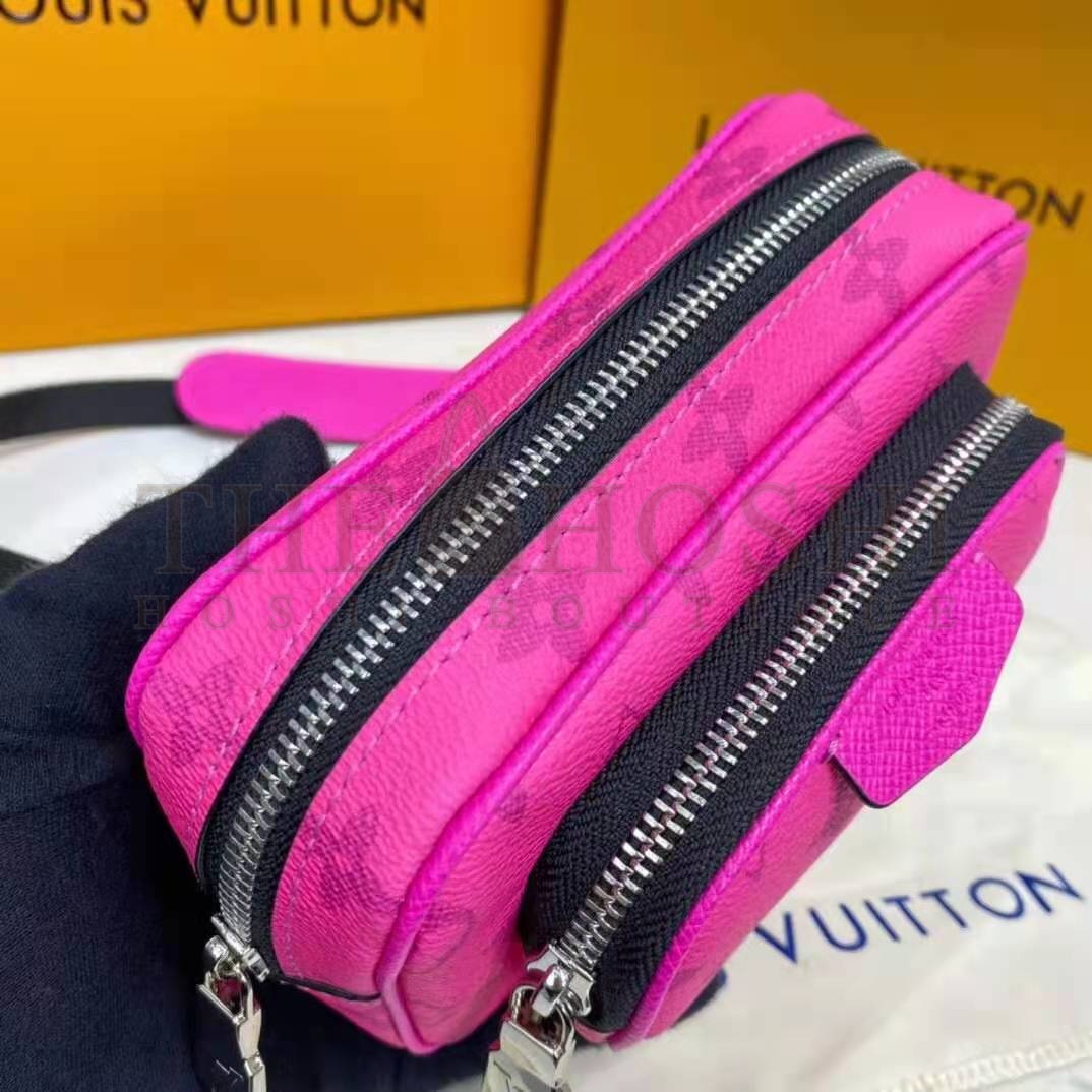 L0vis Vvtt0n LV Women Outdoor Pouch Taigarama Pink Rose Coated Canvas Cowhide Leather Master Quality