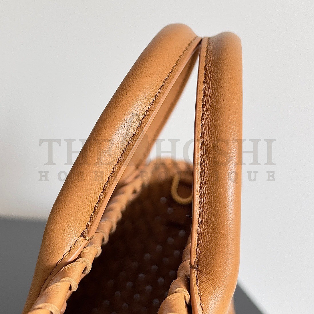 B0tt*ga Ven*ta Cabat Mini Bag In Caramel Intrecciato Lambskin Master Quality