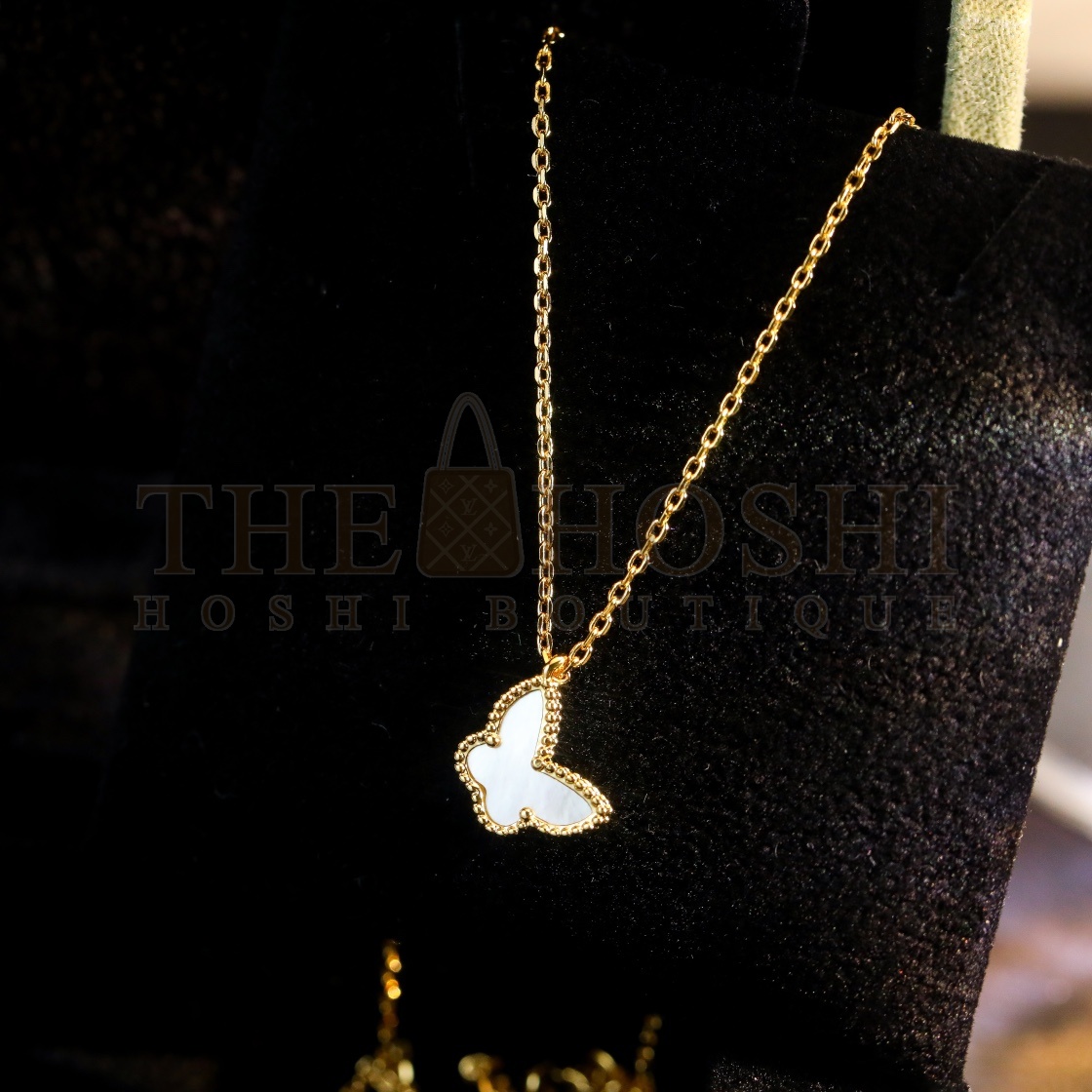 V*n Cl**f necklaces Sweet Butterflies pendant Master Quality
