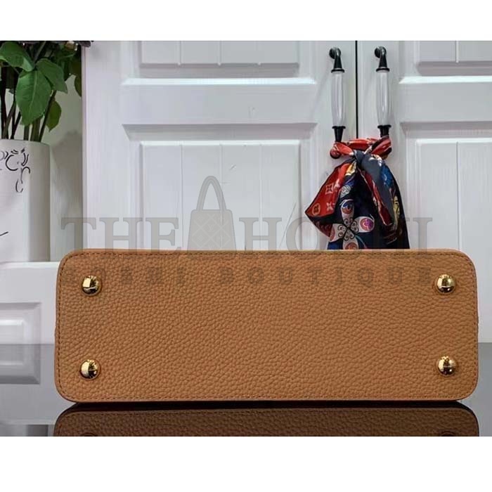 L0vis Vvtt0n LV Women Capucines MM Handbag Hazelnut Brown Taurillon Cowhide Leather Master Quality