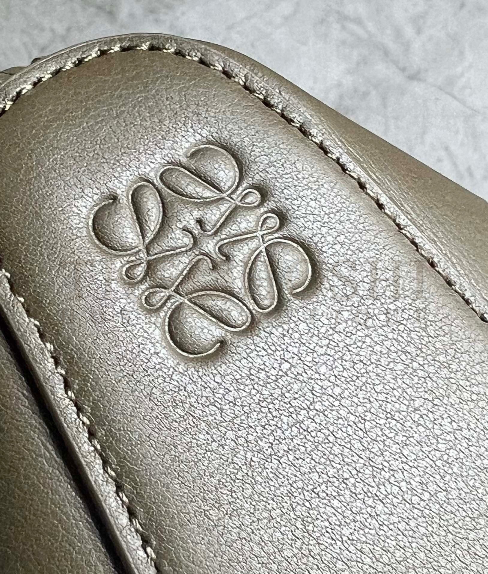 L0ew* Mini Hammock Hobo Bag in Dark Green Calfskin Master Quality