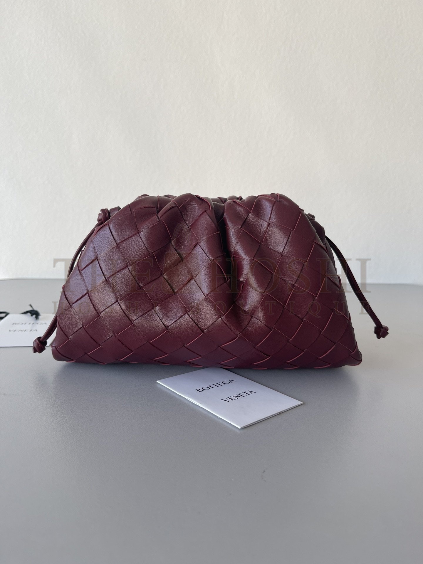 B0tt*ga Ven*ta BV The Pouch Intrecciato Mini Bag In Blue REAL LEATHER SIZE:22*12*7CM Master Quality