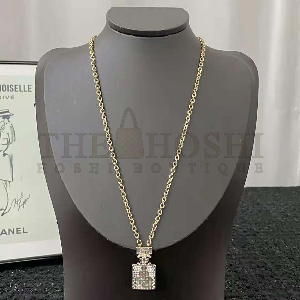 Ch**el Women Long Pendant Necklace in Metal and Strass Master Quality