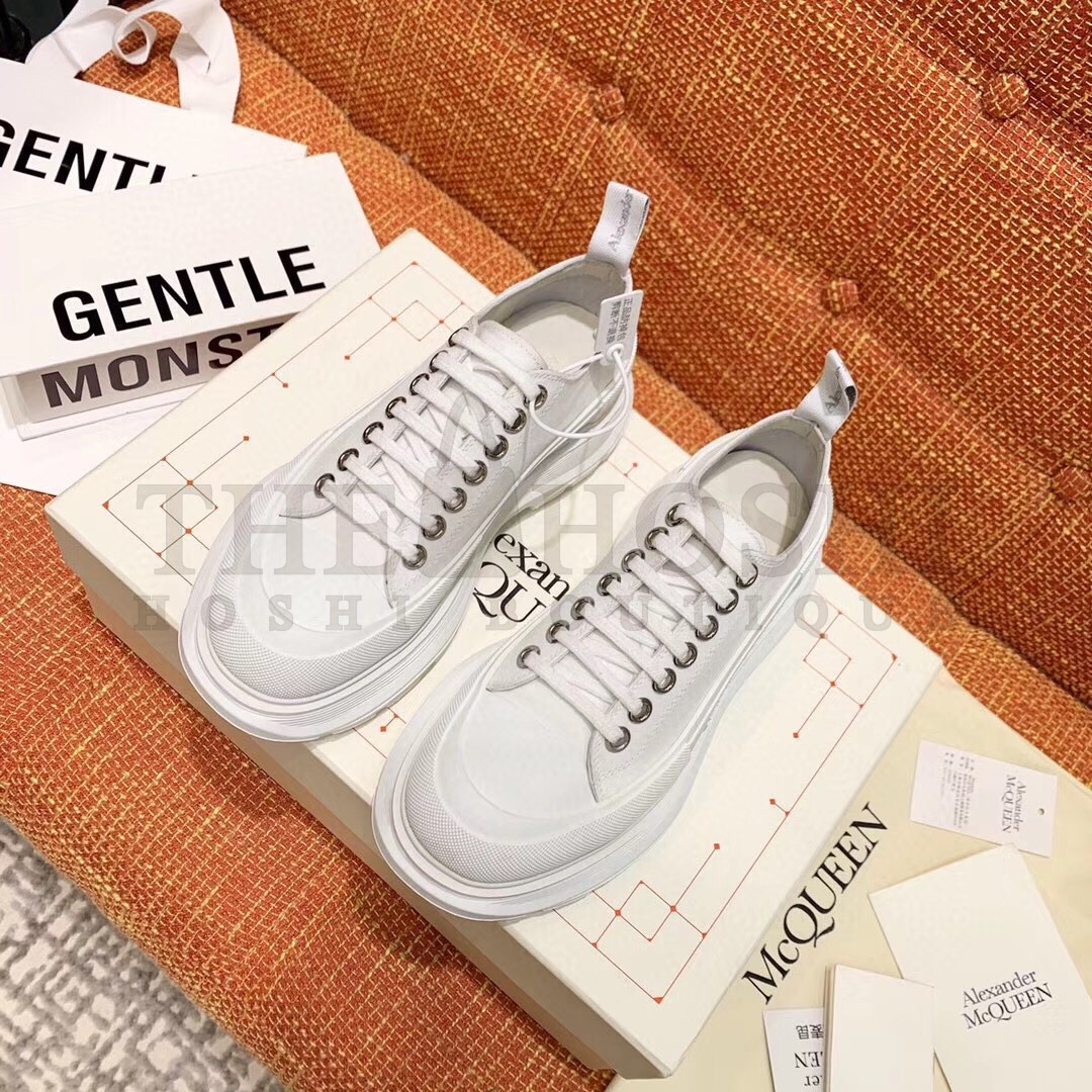 A1exa*der Mcqv*en Women