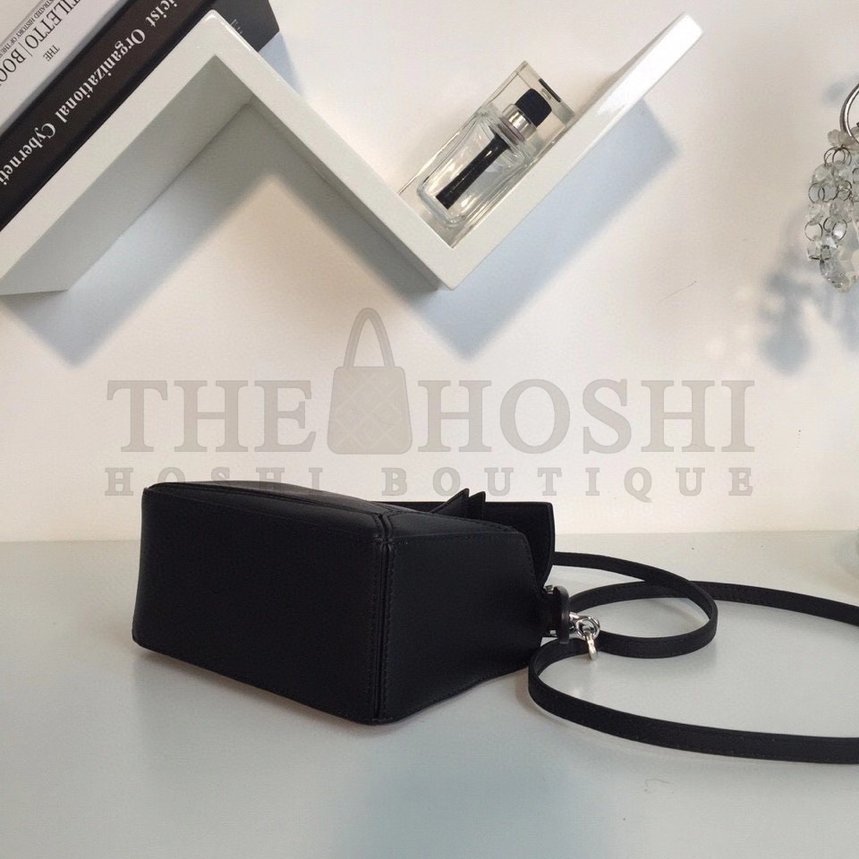 L0ew* Puzzle Mini Bag In Black Calfskin Master Quality