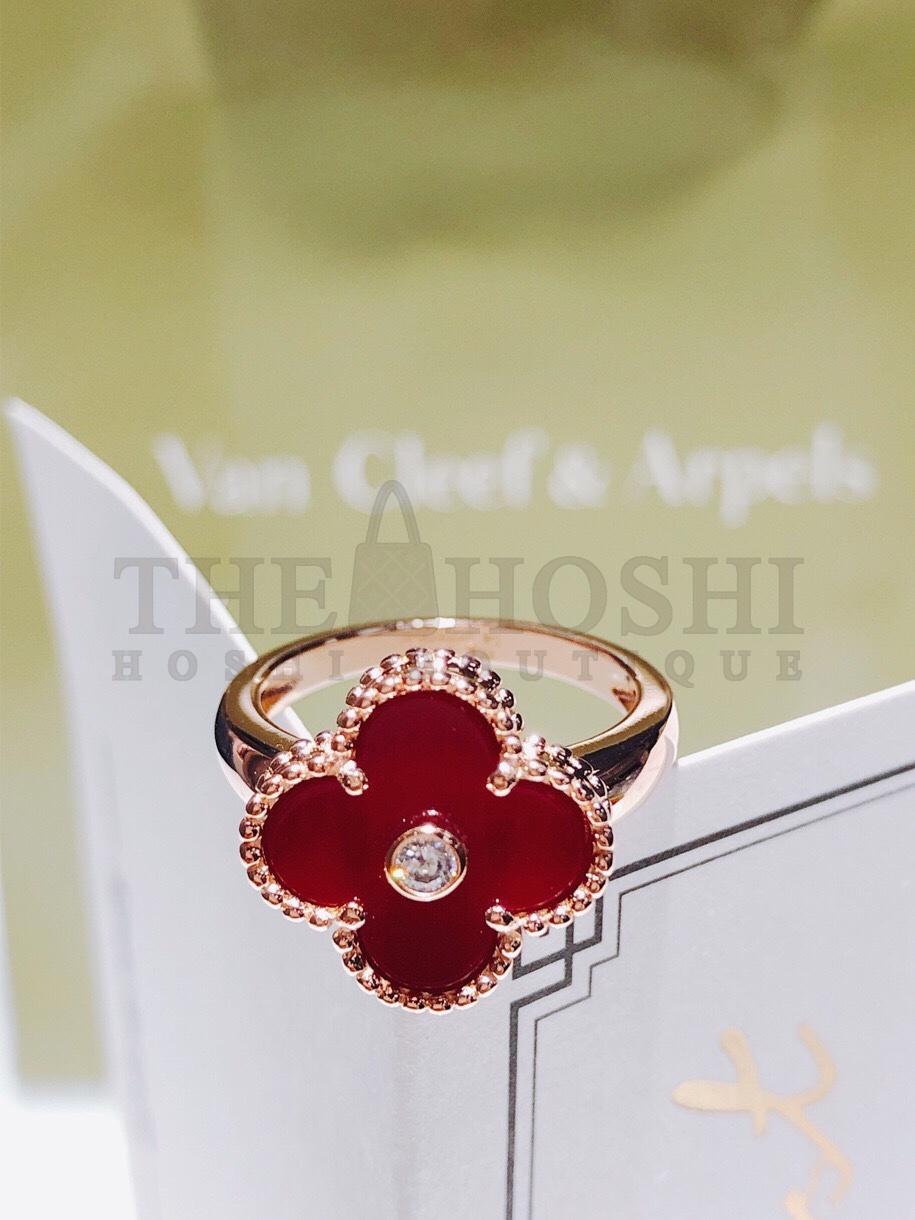 V*n Cl**f & Arpels Clover Ring with D1am0nds Master Quality