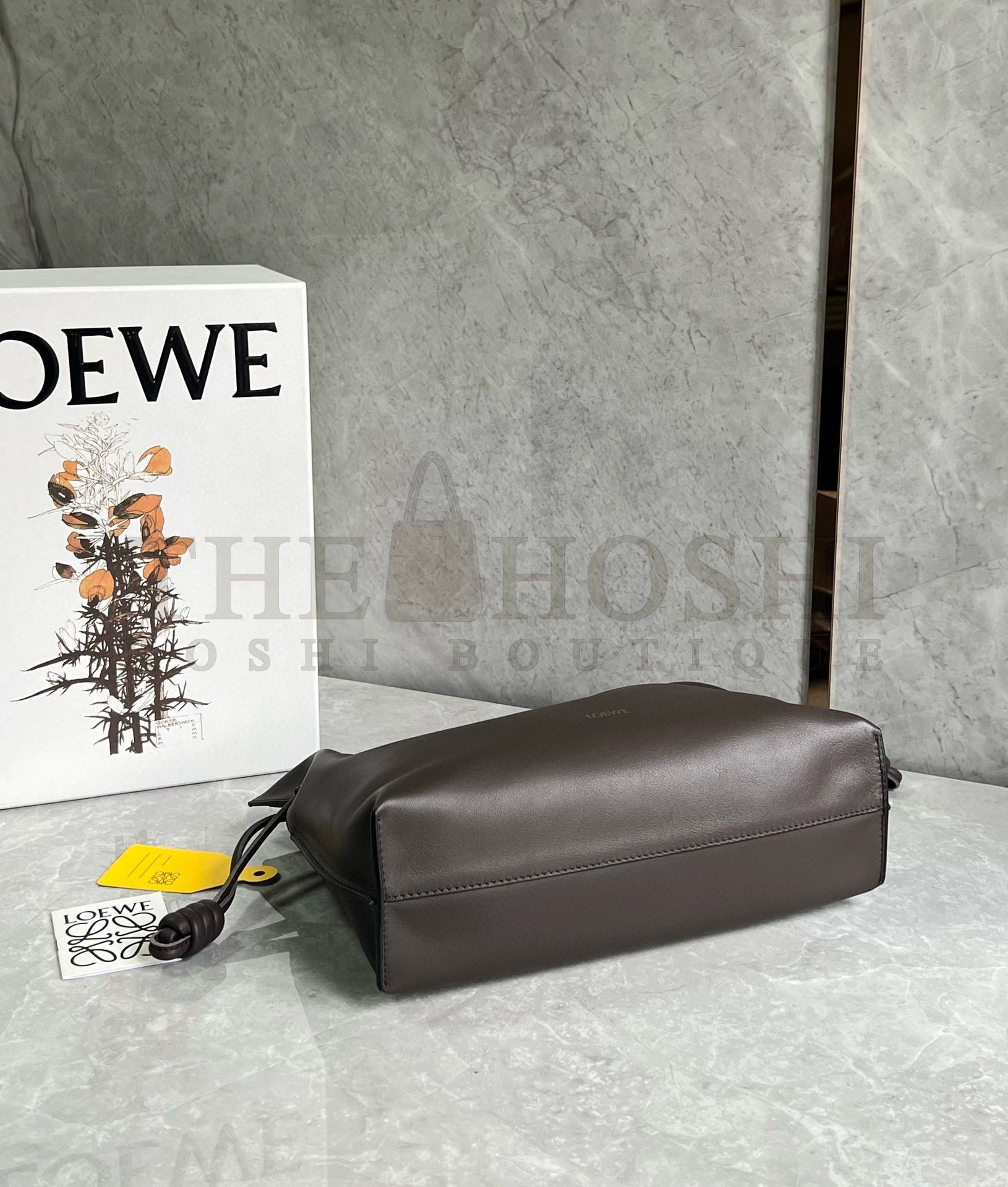 L0ew* Flamenco Clutch Bag in Chocolate Nappa Calfskin Master Quality