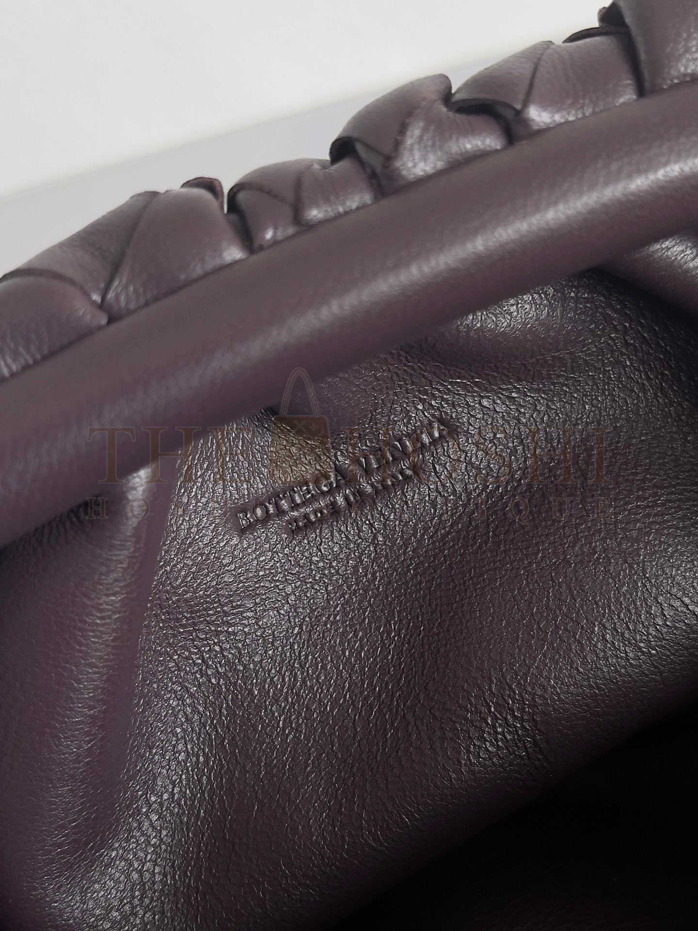 B0tt*ga Ven*ta Mini Pouch with Strap in Grape Intrecciato Lambskin Master Quality