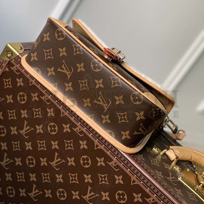 L0vis Vvtt0n LV Women Diane Handbag Beige Brown Monogram Coated Canvas Shearling Master Quality