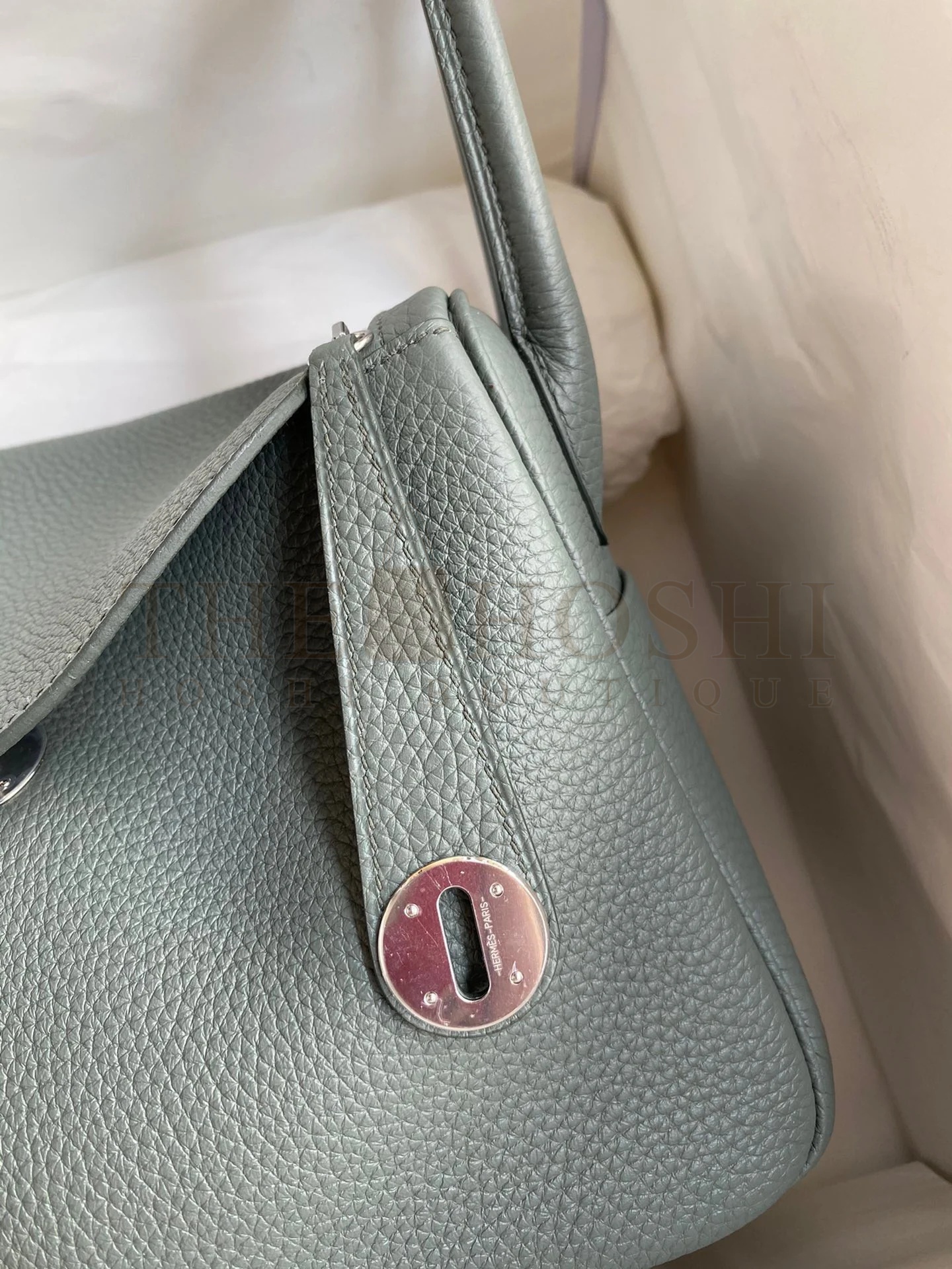 H**me5 Lindy 26 Handmade Bag In Vert Amande Clemence Leather Master Quality