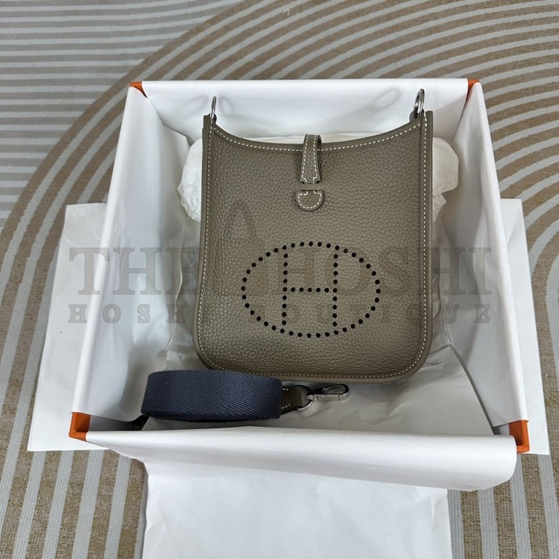 H**me5 Evelyn Bags Master Quality