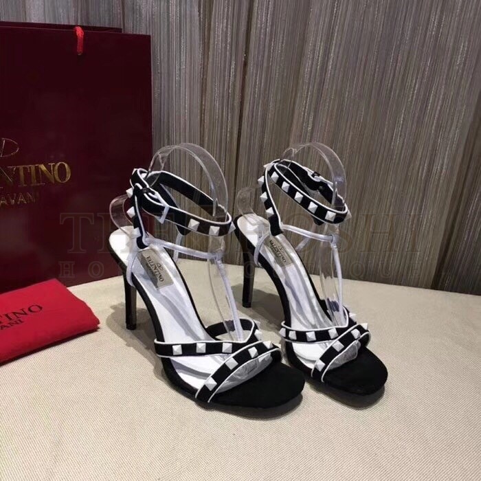Va1e*ntin0 Garavani Black Free Rockstud 105mm Sandals Master Quality