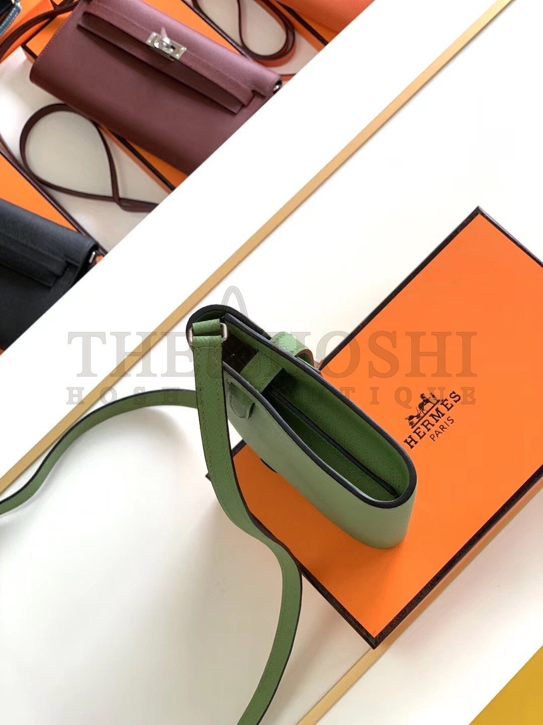H**me5 Kelly Classique To Go Wallet In Vert Criquet Epsom Calfskin Master Quality