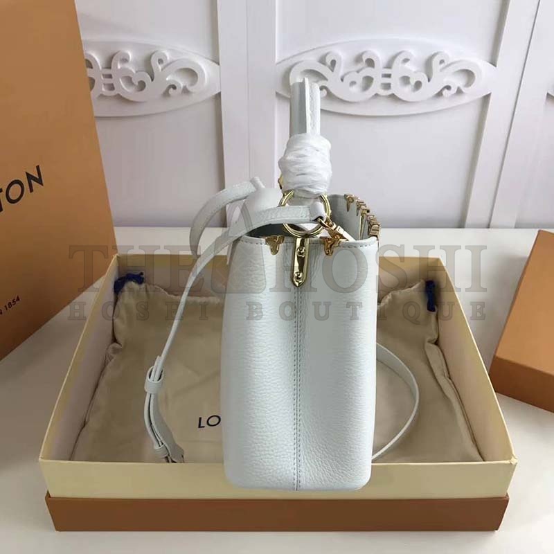 L0vis Vvtt0n LV Women Capucines BB Handbag Taurillon Leather-White Master Quality