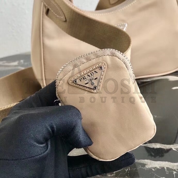 Pra*a Re-Edition 2005 Shoulder Bag In Beige Nylon Master Quality