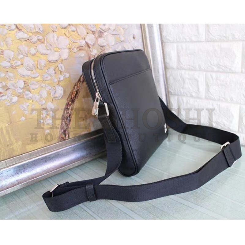 L0vis Vvtt0n LV Men Alex Messenger BB Taiga Cowhide Leather Master Quality