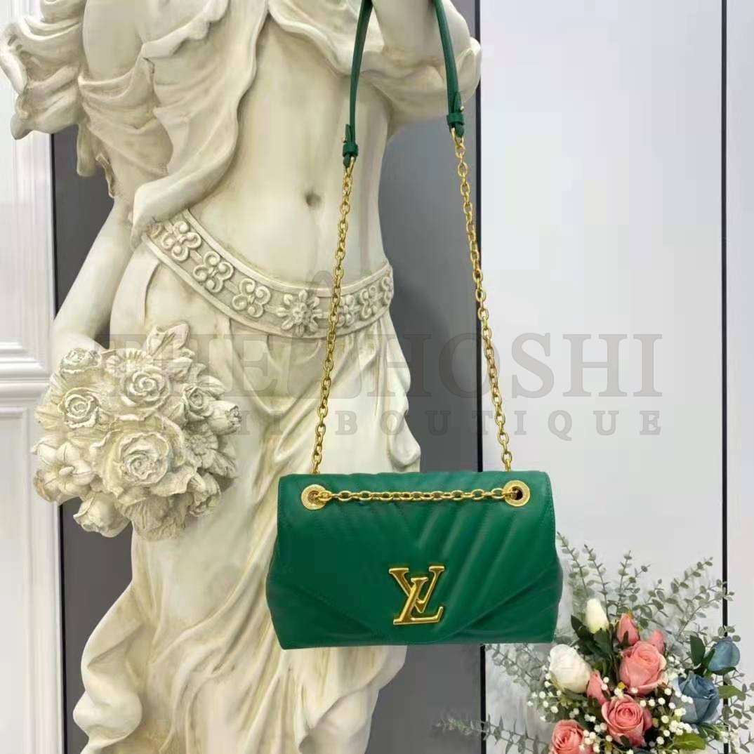 L0vis Vvtt0n LV Women New Wave Chain Bag Handbag Emerald Green Smooth Cowhide Leather Master Quality