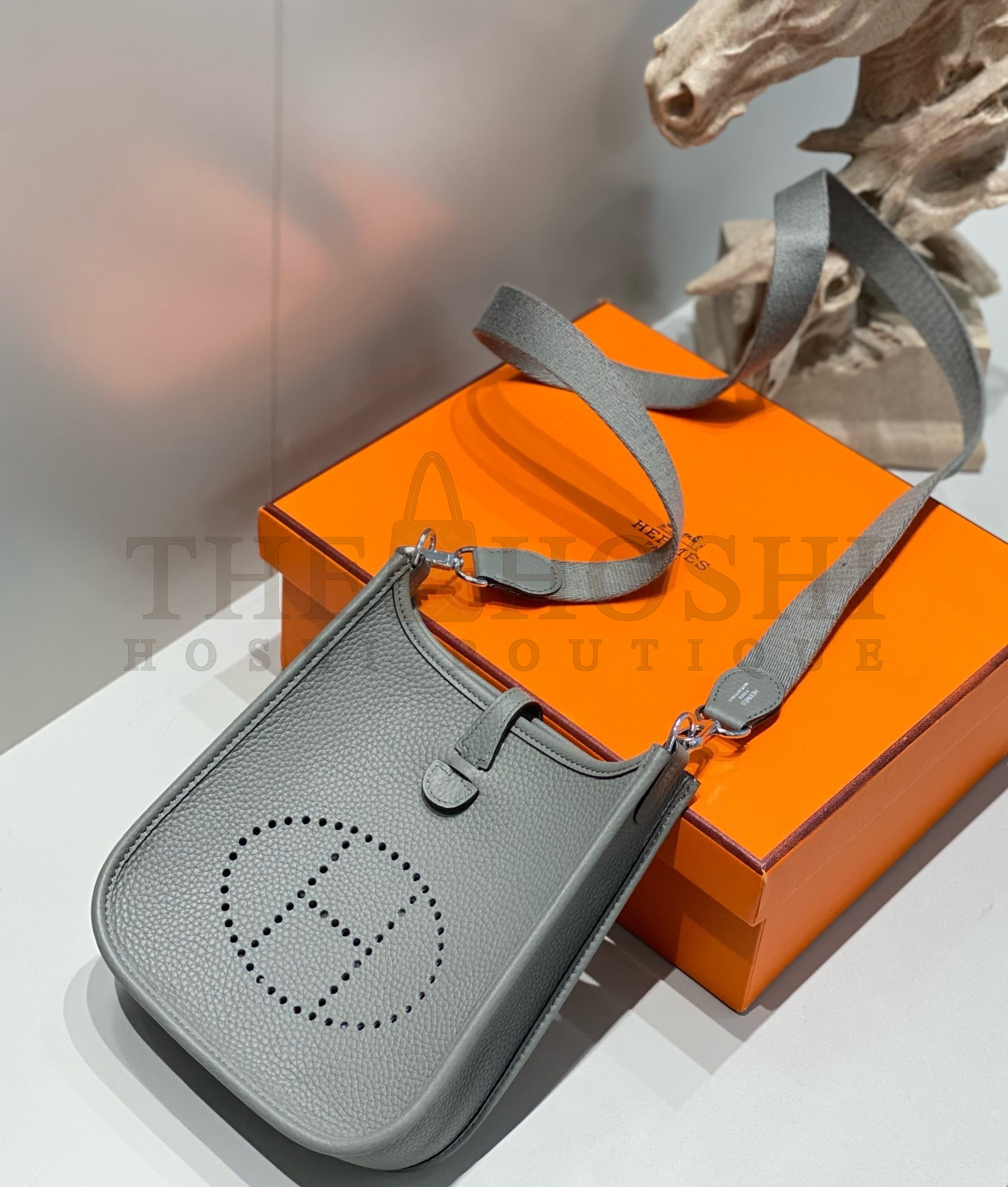 H**me5 Evelyne III TPM Bag In Gris Meyer Clemence Leather Master Quality