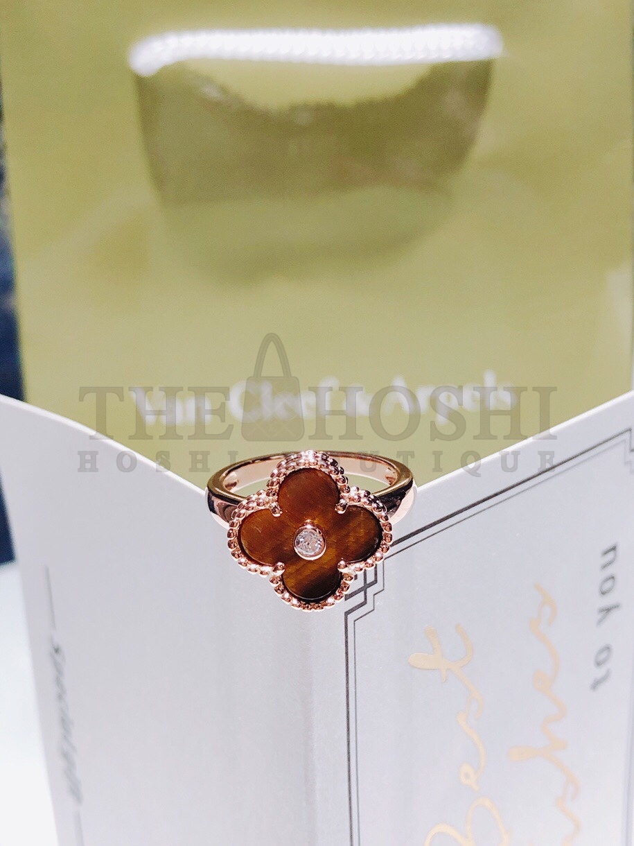 V*n Cl**f & Arpels Clover Ring with D1am0nds Master Quality