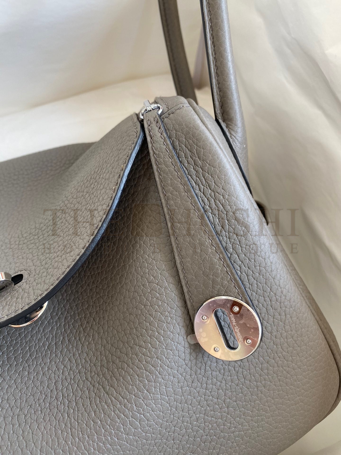 H**me5 Lindy 26 Handmade Bag In Etain Clemence Leather Master Quality