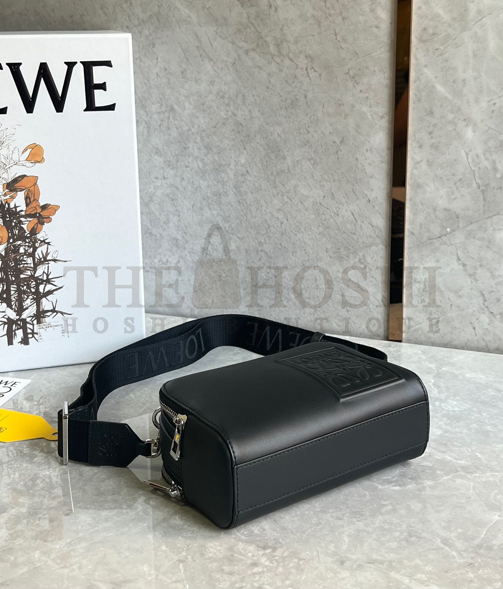 L0ew* Mini Camera Crossbody Bag in Black Calfskin Master Quality