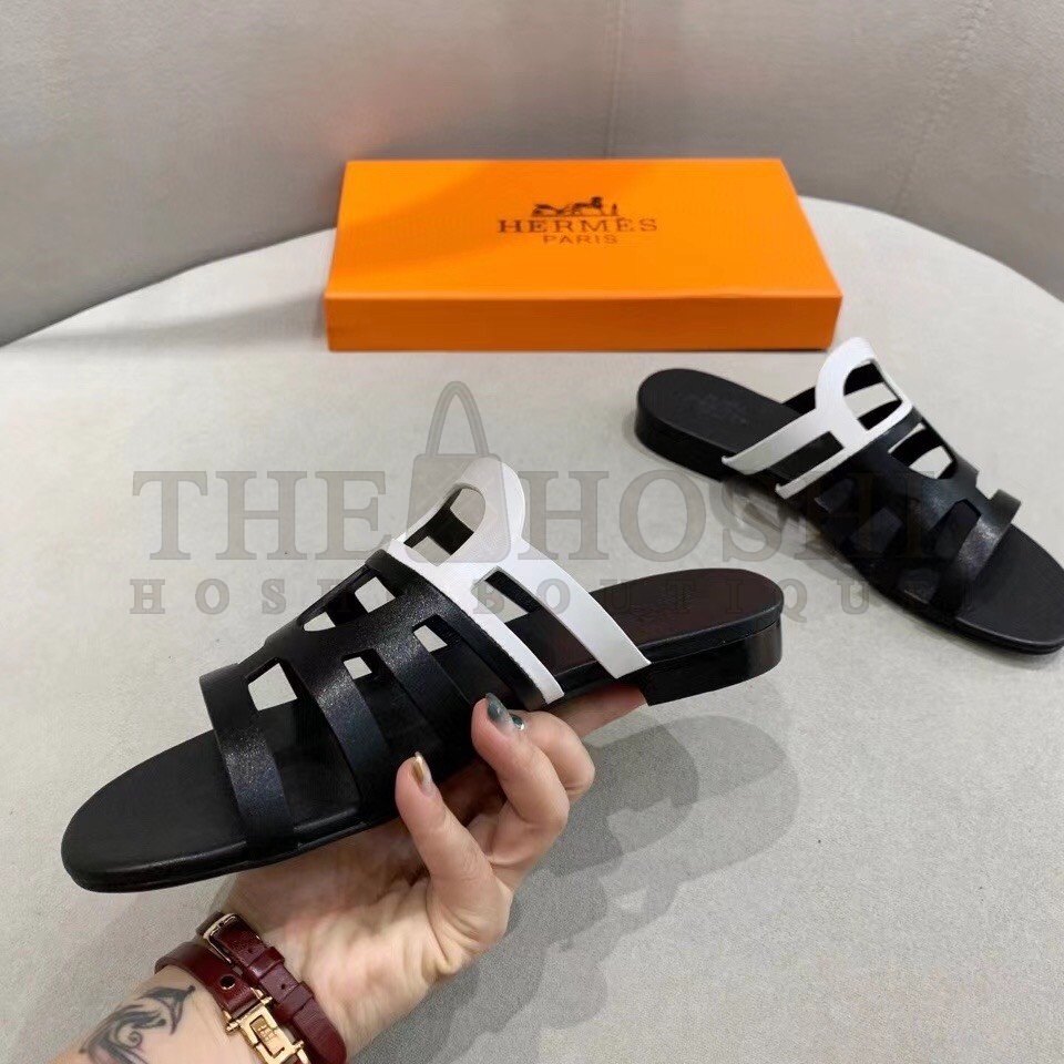 H**me5 Camelia Sandals In Black/White Calfskin Master Quality