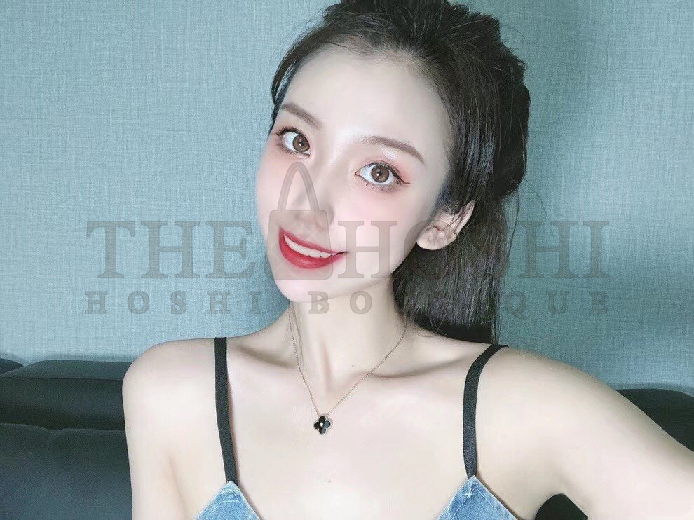 V*n Cl**f & Arpels Onyx D1am0nd Clover Necklace, Vintage Alhambra pendant Master Quality