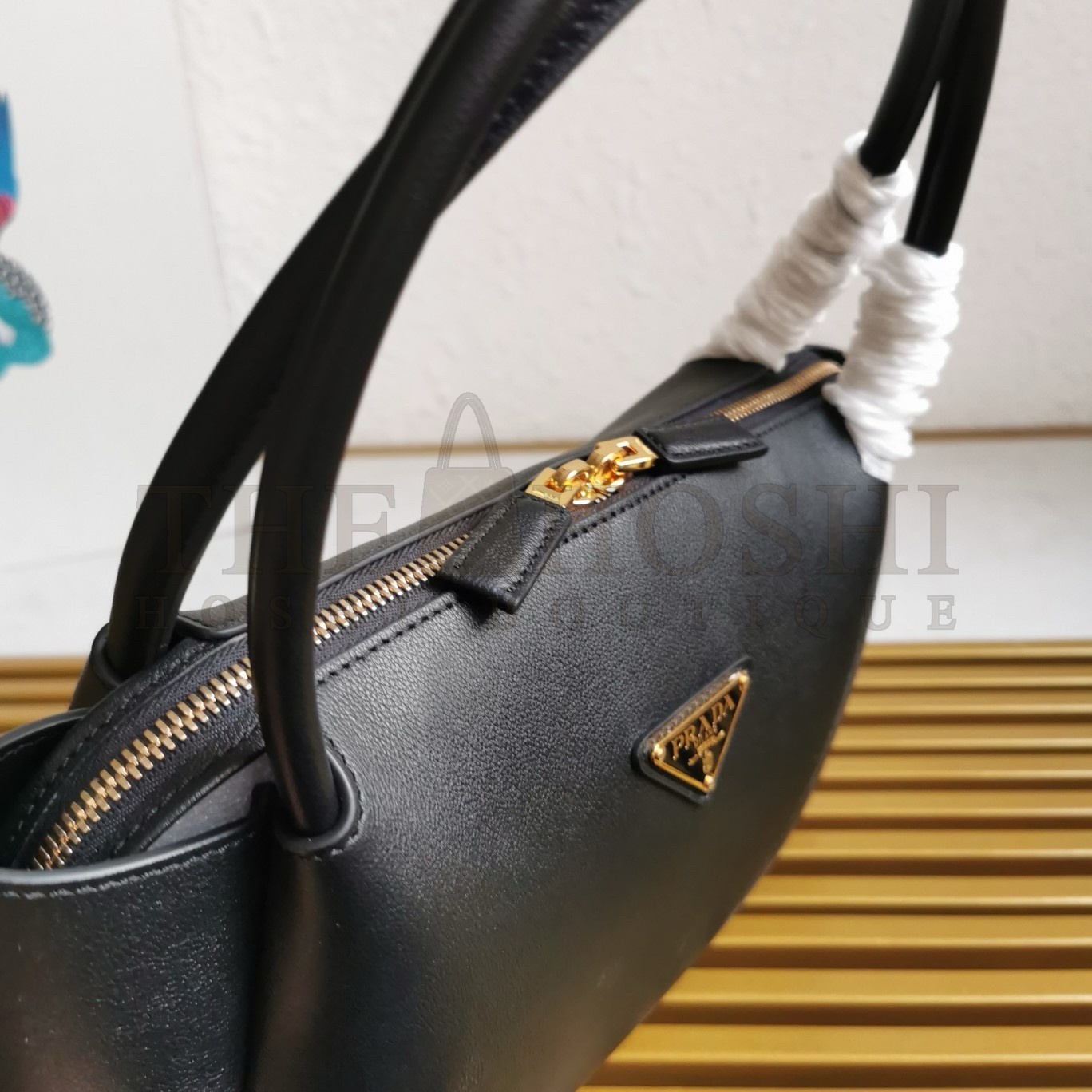 Pra*a Shoulder Bag in Black Calfskin with Triangle Logo Master Quality
