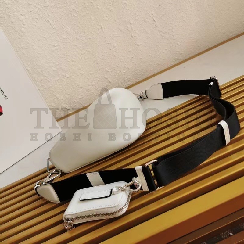 Pra*a Triangle Shoulder Bag In White Leather Master Quality