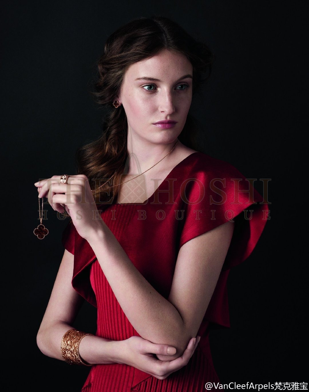 Clover Necklace,V*n Cl**f Four Leaf Clover Necklace Dupe, Magic Alhambra long Necklace, Sliver & Gold-Plated & Logo Stamp Master Quality