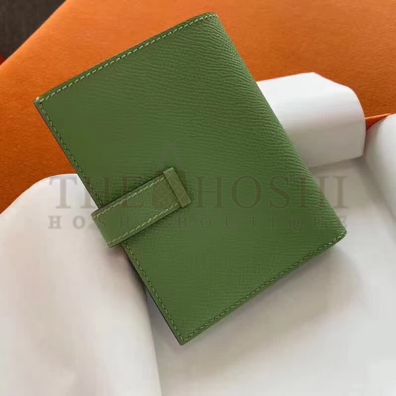 H**me5 Bearn Compact Wallet In Vert Criquet Epsom Leather Master Quality