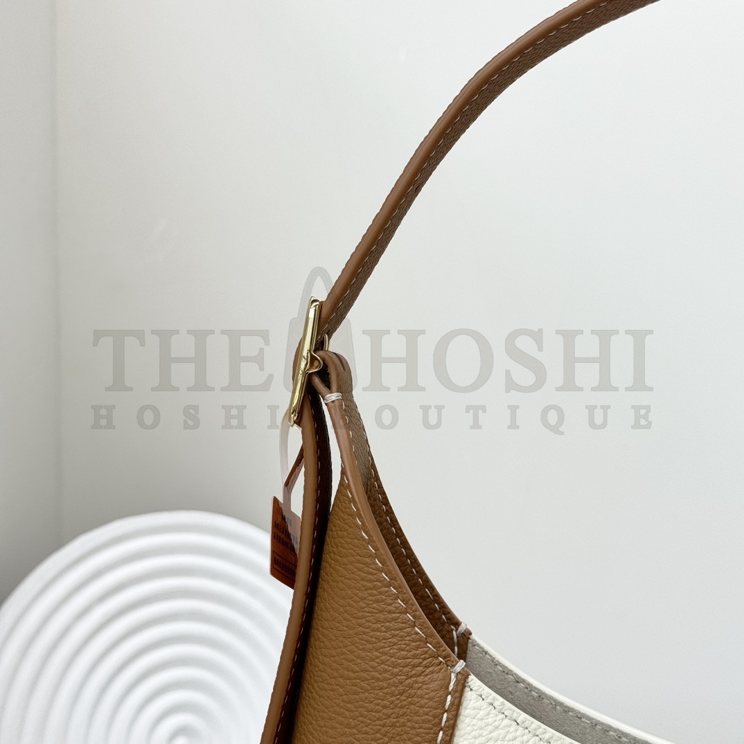 L0r0 P1ana Bobbin Bag White Splicing Leather 32x7x21cm Master Quality