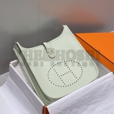 H**me5 Evelyn Bags Master Quality