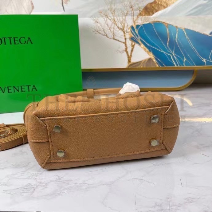 B0tt*ga Ven*ta Mini Arco Bag In Caramel Intrecciato Leather Master Quality