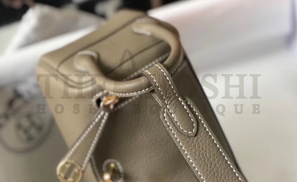 H**me5 Mini Lindy Bag In Taupe Clemence Leather Size: 19 x 12.5 x 9.5 cm Master Quality