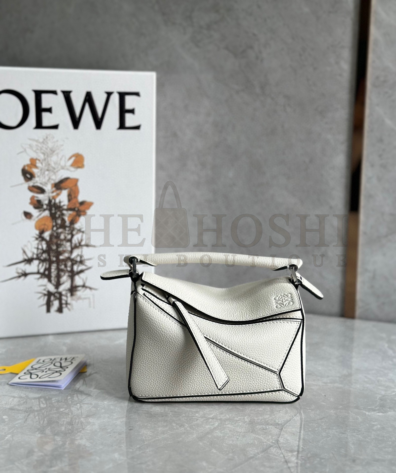L0ew* Puzzle Mini Bag In White Grained Calfskin Master Quality