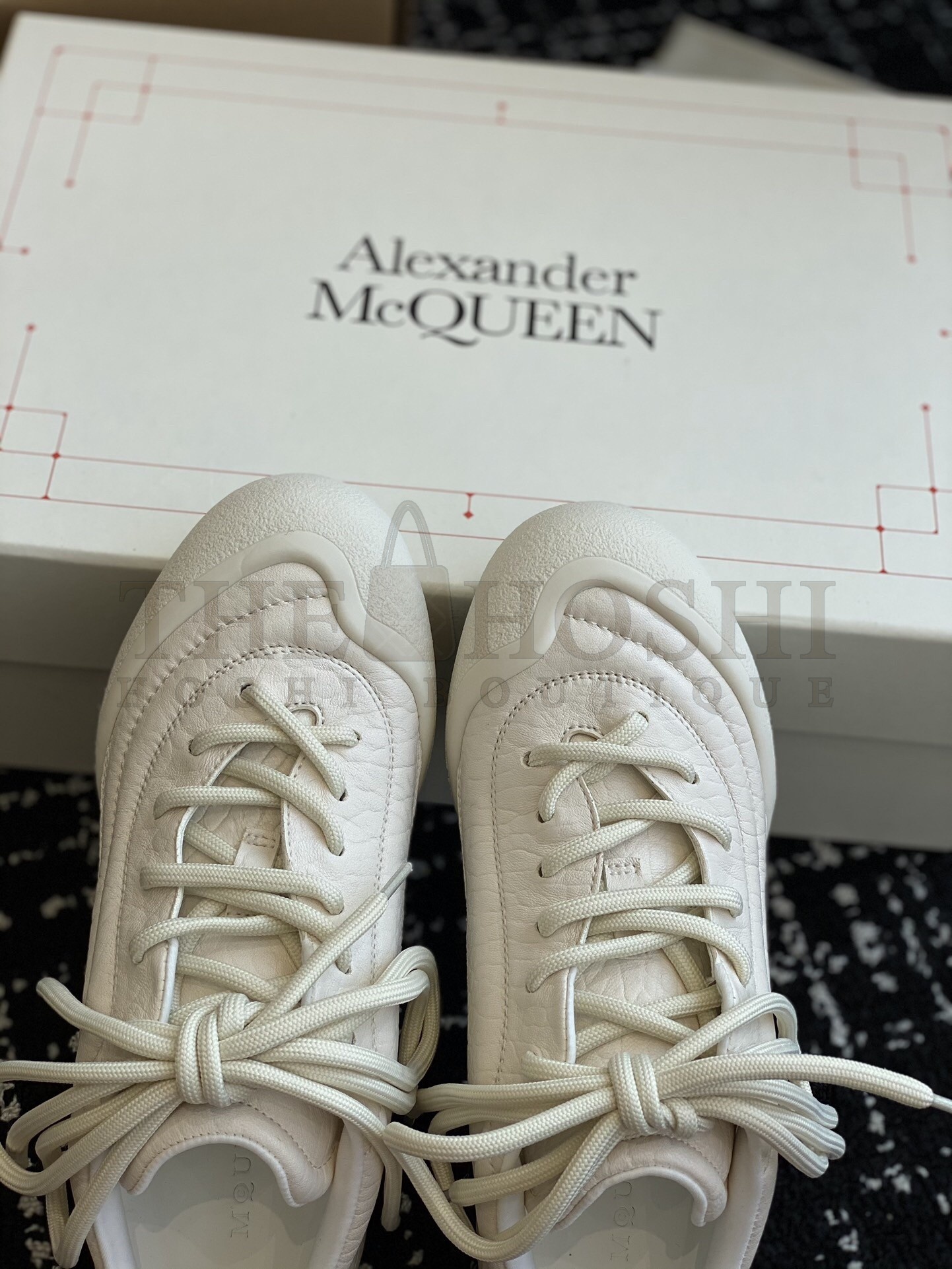 A1exa*der Mcqv*en Women