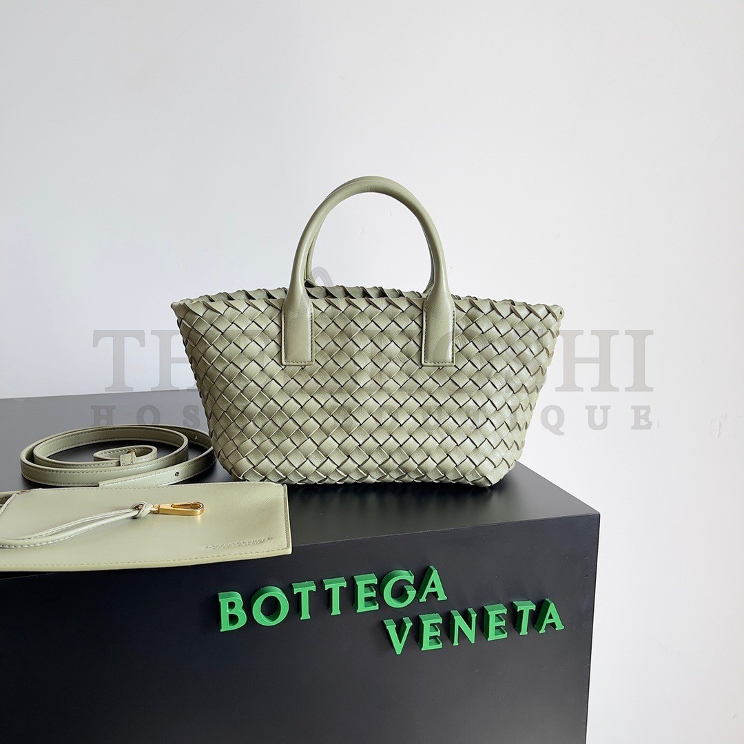B0tt*ga Ven*ta Cabat Mini Bag In Travertine Intrecciato Lambskin Master Quality
