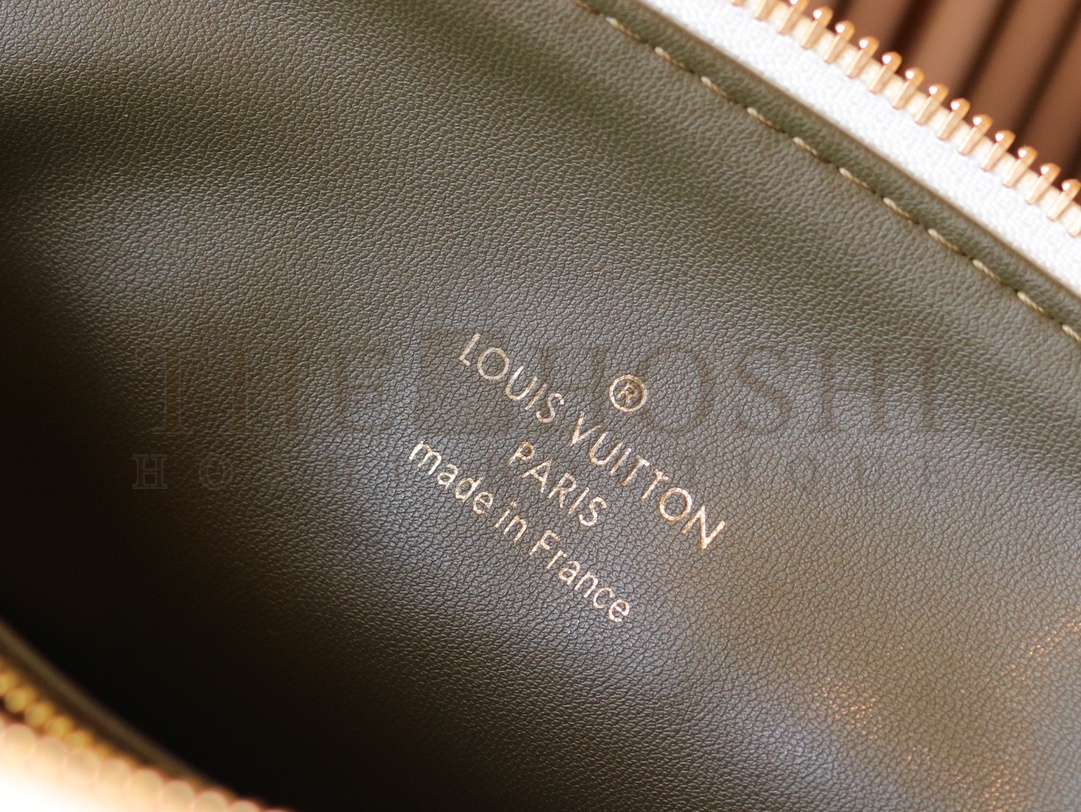 L0vis Vvtt0n LV Women Coussin PM Handbag Cream Monogram-Embossed Puffy Lambskin Calfskin Master Quality