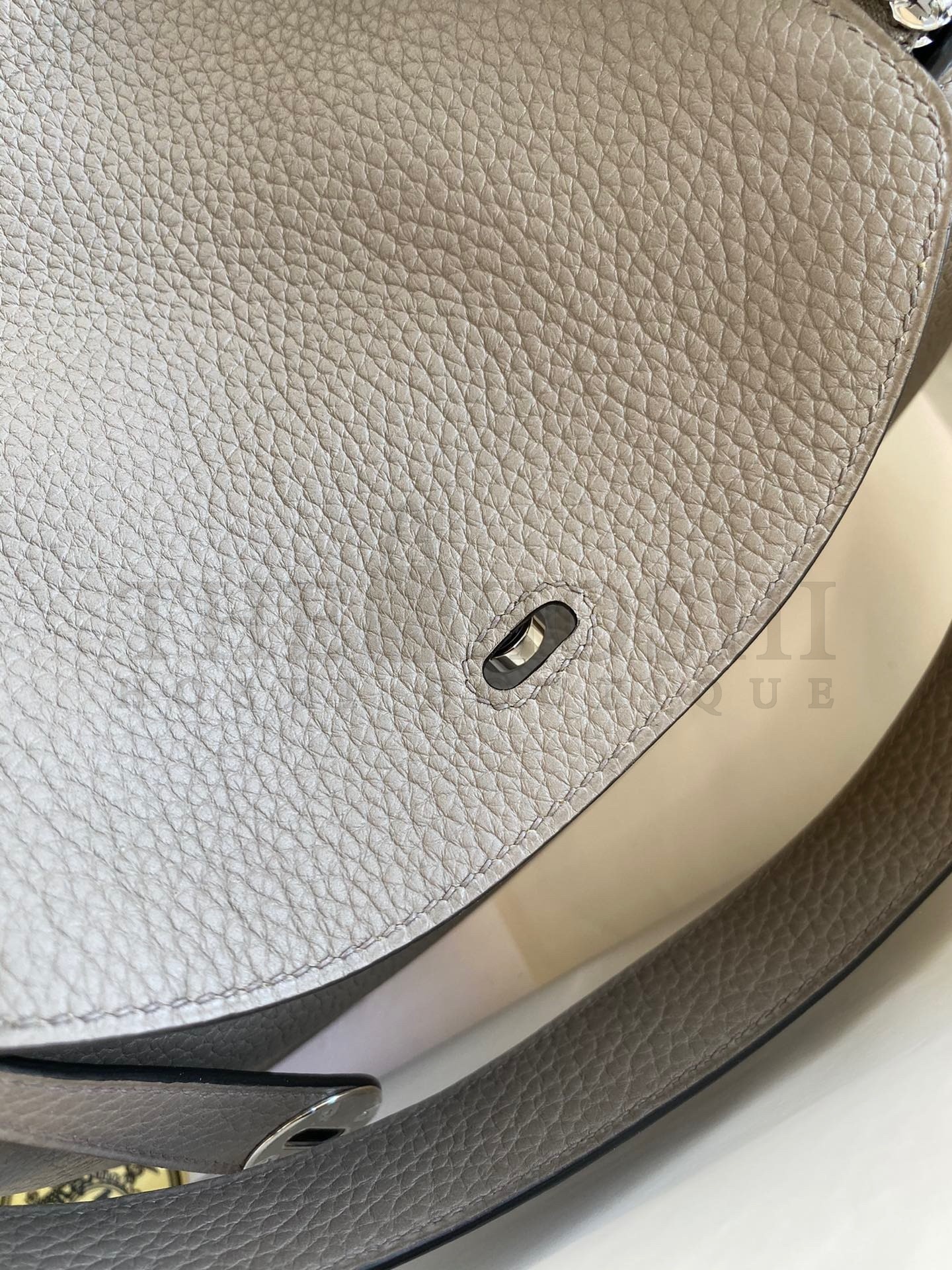 H**me5 Lindy 26 Handmade Bag In Etain Clemence Leather Master Quality