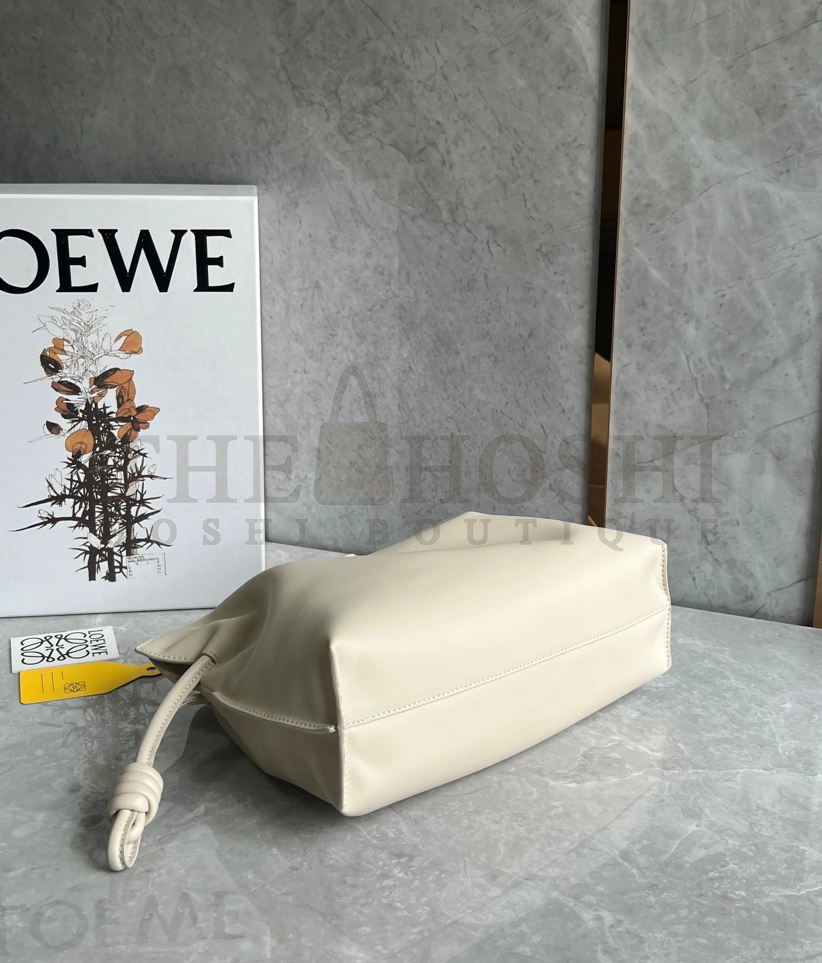 L0ew* Flamenco Clutch Bag In Angora Calfskin Master Quality