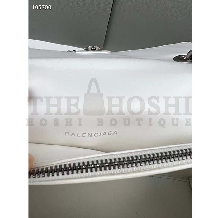 Ba1en*iaga Women Crush Small Chain Bag Quilted White Crushed Calfskin Aged-Silver Hardware Master Quality