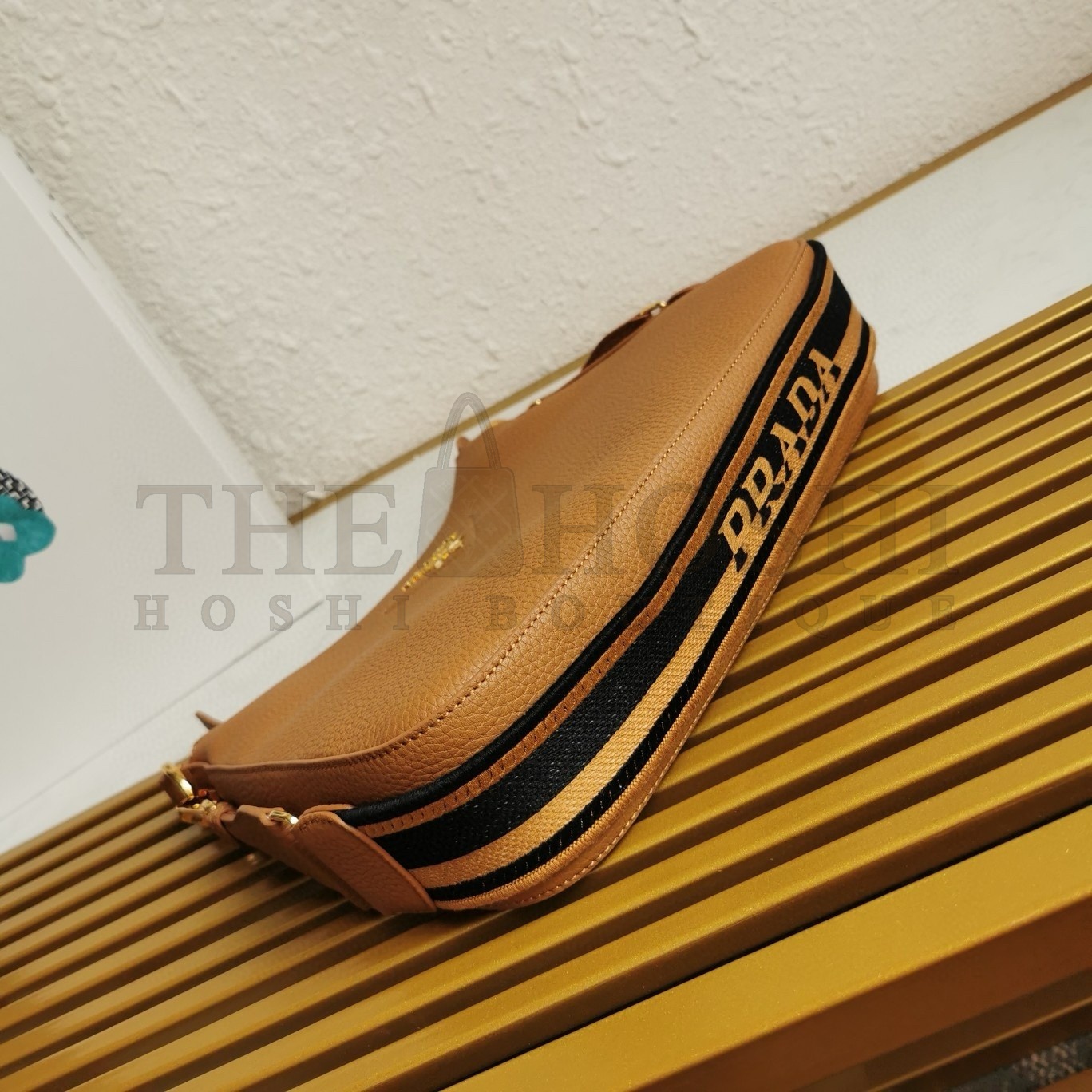 Pra*a Shoulder Bag in Brown Grained Leather Master Quality