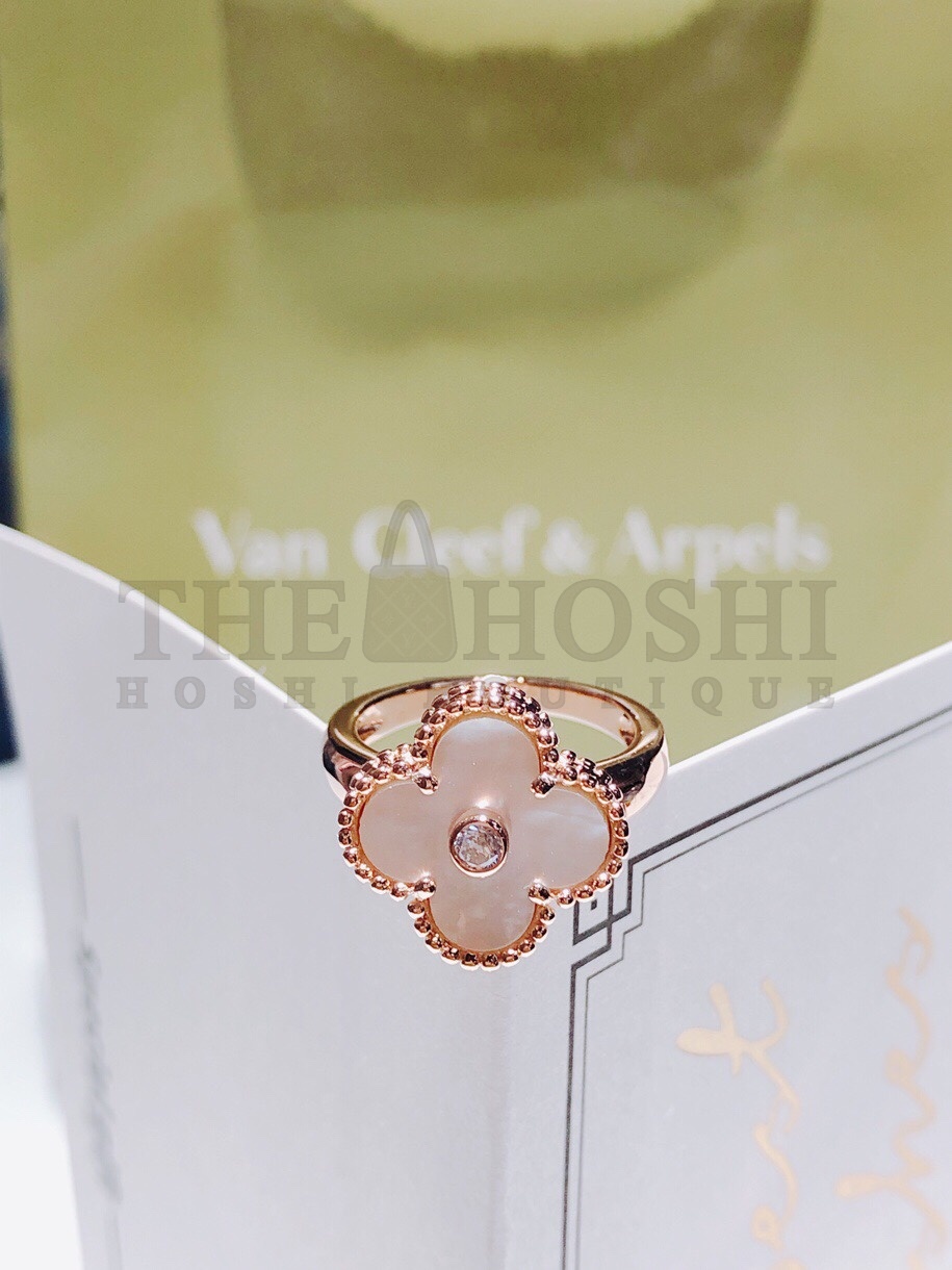 V*n Cl**f & Arpels Clover Ring with D1am0nds Master Quality