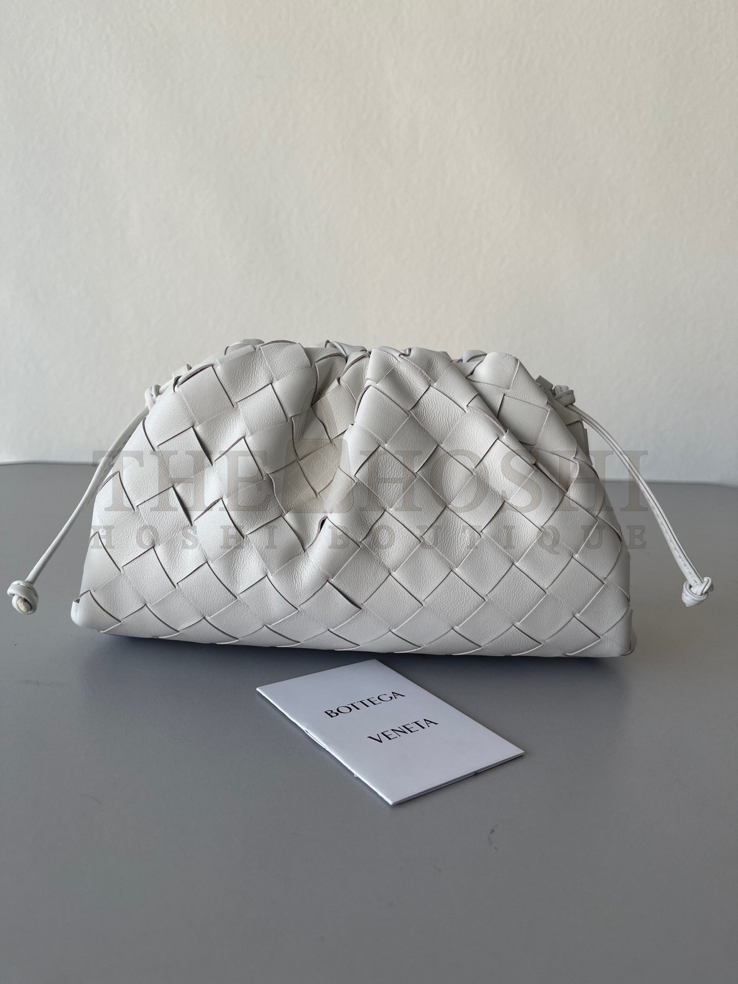 B0tt*ga Ven*ta Mini Pouch with Strap in White Intrecciato Lambskin Master Quality